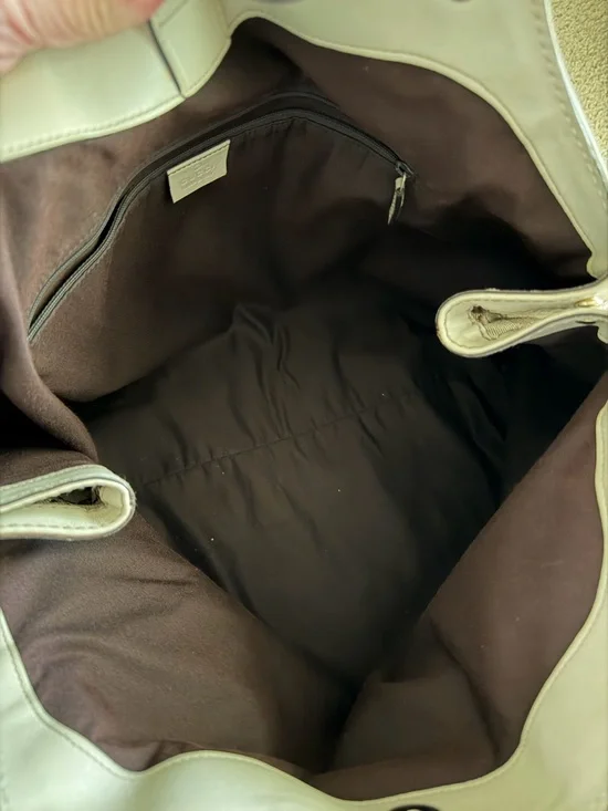 Gucci Beige Monogram Sukey Tote Bag - Picture 2 of 6